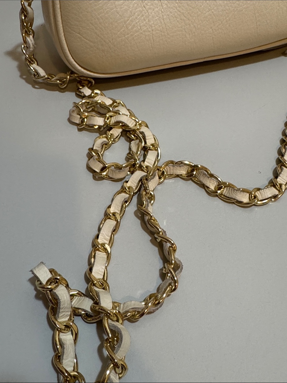 NEW✨NEW✨ Valentino Bella Bag by Mario Valentino - Picture 7 of 13